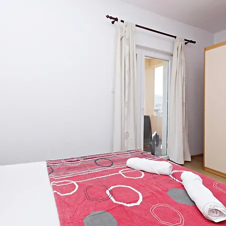 Apartment With A Parking Space Grebastica, - 24046 Sibenik
