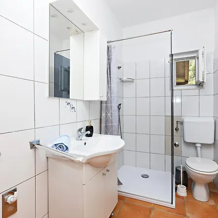 Apartment With A Parking Space Grebastica, - 24046 Sibenik