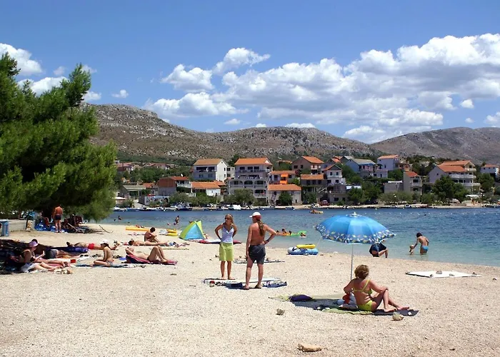 Apartment With A Parking Space Grebastica, - 18963 Sibenik